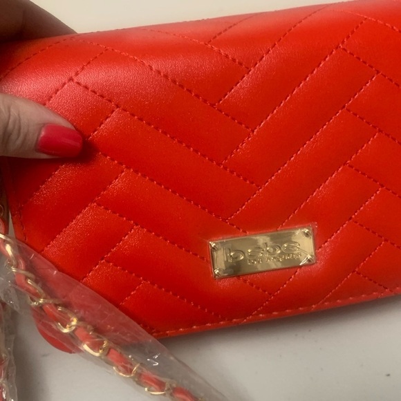NWT Bebe Crossbody Sophia Quilted Handbag Chain Strap Purse Shoulder Cherry Red - Picture 4 of 12